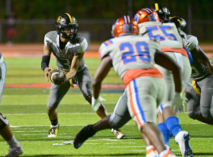 East St Louis St Frances Academy Illinois Maryland football 9-2-23 Tim Vizer 23607